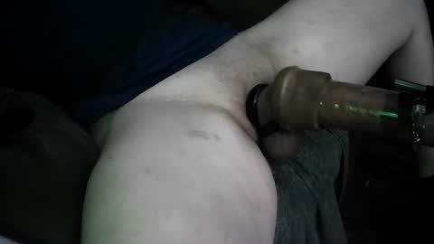 Snapshot of fluffyopillow chatting on 10-24-25, 08:11 fluffyopillow online show from 10-24-25, 08:11