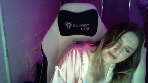 Flux online show from 11-05-25, 02:39