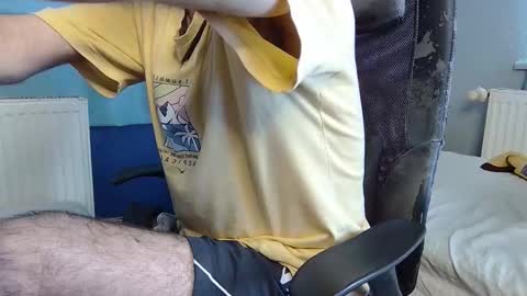 Fly online show from 11-16-25, 12:11