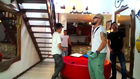 Snapshot of flyckers chatting on 01-12-25, 01:32 flyckers online show from 01-12-25, 01:32