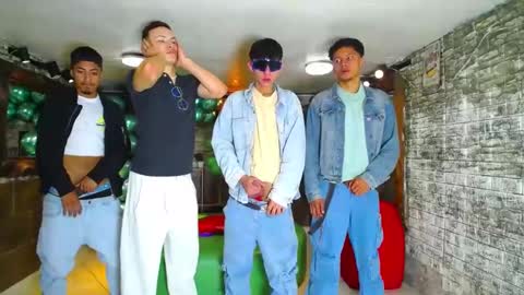 Snapshot of flyckers chatting on 02-09-25, 12:08 flyckers online show from 02-09-25, 12:08