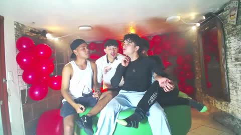 Snapshot of flyckers chatting on 03-04-25, 09:11 flyckers online show from 03-04-25, 09:11