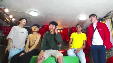 Snapshot of flyckers chatting on 03-11-25, 09:26 flyckers online show from 03-11-25, 09:26