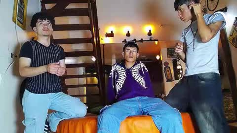 Snapshot of flyckers chatting on 11-01-25, 08:22 flyckers online show from 11-01-25, 08:22