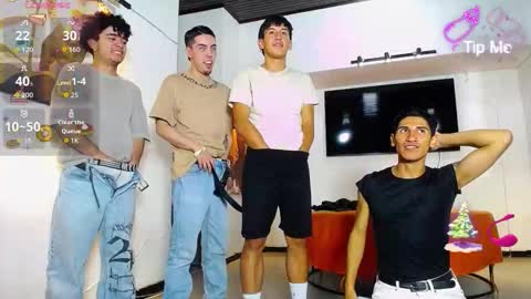 Snapshot of flyckers chatting on 11-29-25, 10:02 flyckers online show from 11-29-25, 10:02