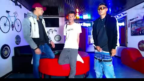 flyckers online show from 04-09-26, 12:43