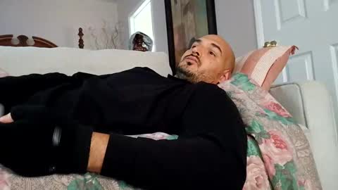 Snapshot of fn389 chatting on 12-27-24, 10:26 Frank online show from 12-27-24, 10:26