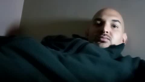 Snapshot of fn389 chatting on 02-05-25, 06:02 Frank online show from 02-05-25, 06:02