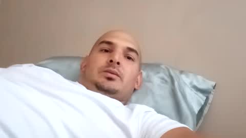 Snapshot of fn389 chatting on 02-25-25, 09:13 Frank online show from 02-25-25, 09:13