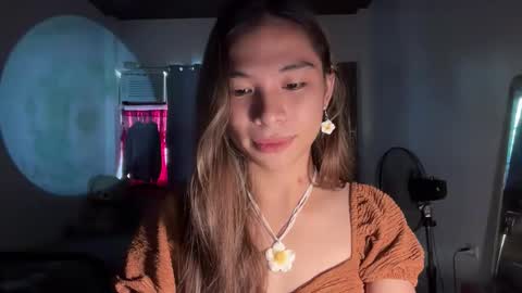 Snapshot of foeheart chatting on 05-27-26, 01:24 Foe online show from 05-27-26, 01:24