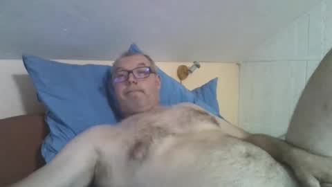 Snapshot of fojtik chatting on 09-12-25, 05:35 Fojtik online show from 09-12-25, 05:35