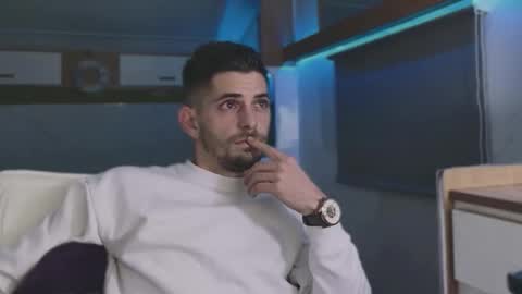 Snapshot of followknight chatting on 11-30-25, 07:18 independent model online show from 11-30-25, 07:18