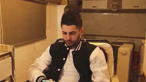 Snapshot of followknight chatting on 02-25-26, 05:11 independent model online show from 02-25-26, 05:11