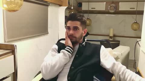 Snapshot of followknight chatting on 03-12-26, 06:47 independent model online show from 03-12-26, 06:47