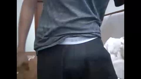 Snapshot of fonzi_flores chatting on 10-09-25, 08:45 fonzi_flores online show from 10-09-25, 08:45