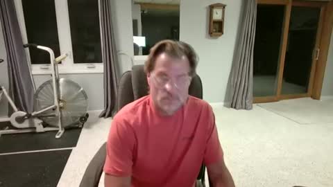 Snapshot of foodforcatfists chatting on 09-24-25, 02:48 foodforcatfists online show from 09-24-25, 02:48