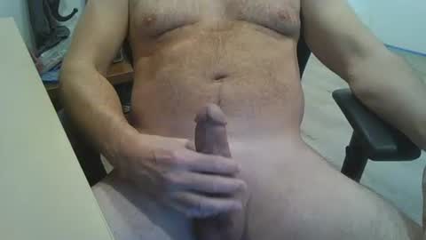 Snapshot of fool4surf chatting on 12-16-25, 08:14 Socalman online show from 12-16-25, 08:14