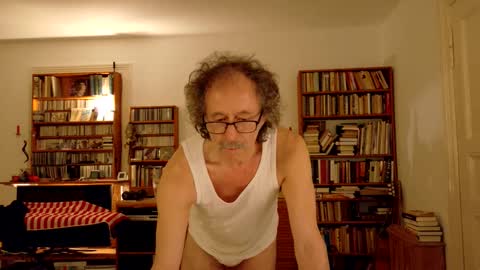 Snapshot of foolforyoubabe chatting on 03-04-25, 09:22 cum together online show from 03-04-25, 09:22