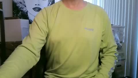 Snapshot of forefishing chatting on 01-18-25, 07:04 Tigershark online show from 01-18-25, 07:04