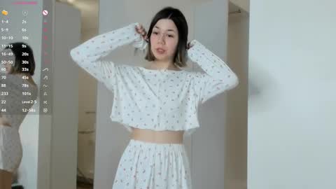 Snapshot of forestproject chatting on 09-21-25, 04:36 Flair online show from 09-21-25, 04:36