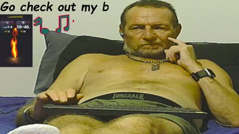 Snapshot of forexxxx_man chatting on 06-08-26, 12:25 doc online show from 06-08-26, 12:25