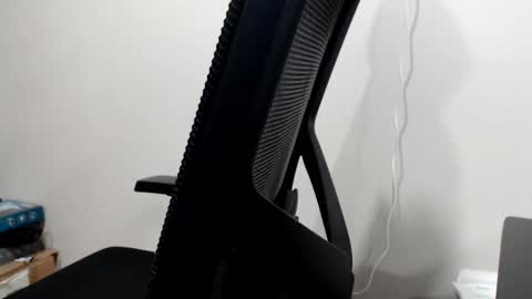 foster19422002 online show from 01-13-25, 04:39