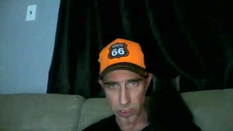 Snapshot of fouraide42 chatting on 04-29-26, 02:37 fouraide42 online show from 04-29-26, 02:37