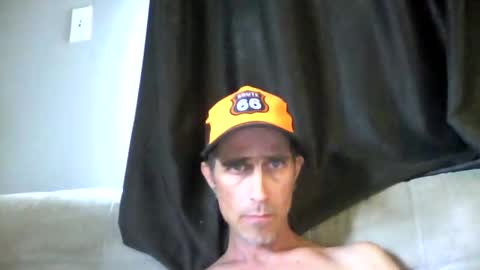 Snapshot of fouraide42 chatting on 06-04-26, 10:16 fouraide42 online show from 06-04-26, 10:16