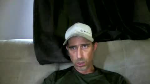 Snapshot of fouraide42 chatting on 06-06-26, 02:22 fouraide42 online show from 06-06-26, 02:22
