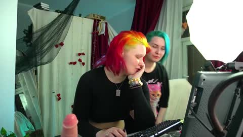 Snapshot of fox_and_dog chatting on 01-14-26, 09:09 Senya subscribe to telegram channel online show from 01-14-26, 09:09