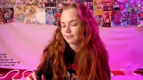 Snapshot of fox_lisaaa chatting on 09-25-25, 08:56 Lisa online show from 09-25-25, 08:56