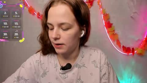 Snapshot of fox_lisaaa chatting on 10-19-25, 08:20 Lisa online show from 10-19-25, 08:20
