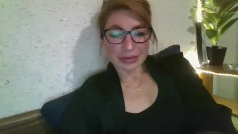 Snapshot of fox_red_lady7 chatting on 02-27-25, 06:31 fox_red_lady7 online show from 02-27-25, 06:31