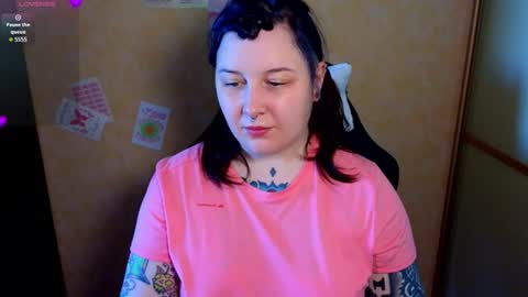 Snapshot of foxgirlandmerguis chatting on 07-18-26, 07:45 Belinda online show from 07-18-26, 07:45