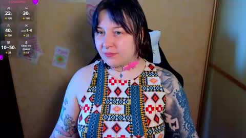 Snapshot of foxgirlandmerguis chatting on 07-30-26, 06:56 Belinda online show from 07-30-26, 06:56