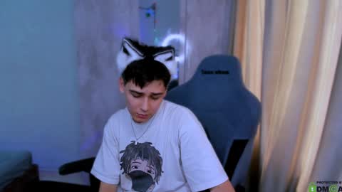 Foxicfu online show from 02-04-25, 06:46