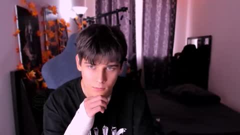 Foxicfu online show from 12-03-25, 07:38