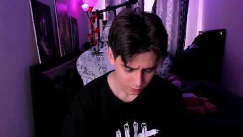 Foxicfu online show from 03-19-26, 07:34