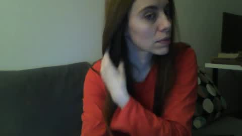 Snapshot of foxmoony chatting on 01-12-25, 06:16 FoxMoony online show from 01-12-25, 06:16