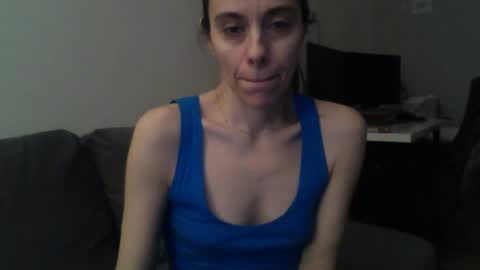 Snapshot of foxmoony chatting on 02-04-25, 08:38 FoxMoony online show from 02-04-25, 08:38