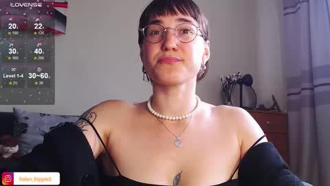 Snapshot of foxrinehelen chatting on 09-11-25, 04:07 Helen - My streams are Monday - Friday at 8 AM NY time online show from 09-11-25, 04:07