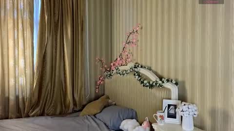 Petra online show from 03-22-26, 01:03