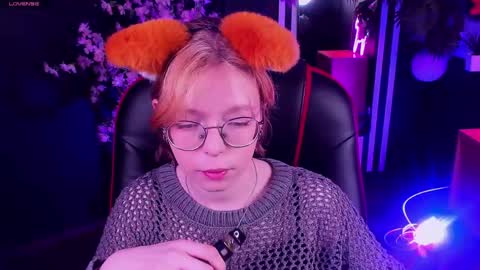 Snapshot of foxxxypolly chatting on 06-01-26, 05:20 Polly online show from 06-01-26, 05:20