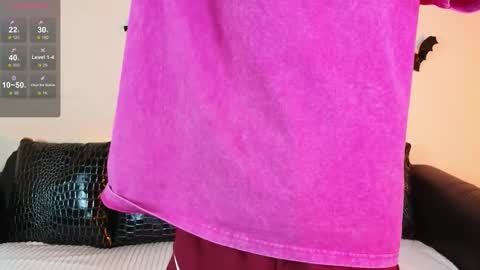 Snapshot of foxxy_girl_ chatting on 11-12-25, 07:09 andice online show from 11-12-25, 07:09