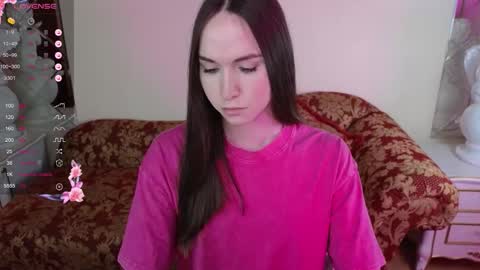 Snapshot of foxxy_girl_ chatting on 11-23-25, 05:07 andice online show from 11-23-25, 05:07