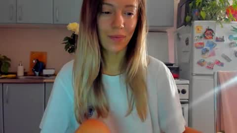 Foxy online show from 10-18-25, 12:13