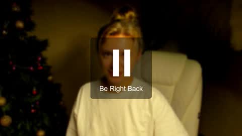 Foxy online show from 12-17-25, 12:16