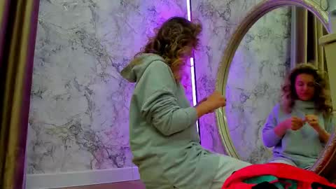 Foxy online show from 02-25-26, 12:20