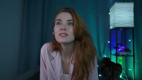 Snapshot of foxy_cute4you chatting on 12-14-25, 07:51 Eva online show from 12-14-25, 07:51