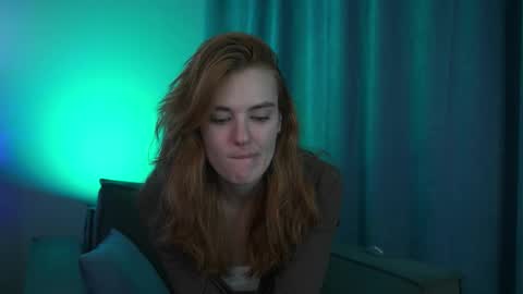 Snapshot of foxy_cute4you chatting on 02-09-26, 06:23 Eva online show from 02-09-26, 06:23